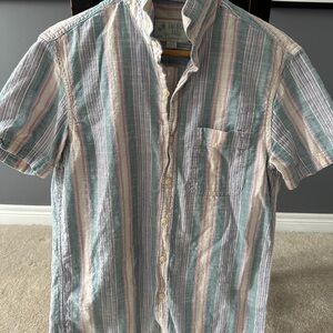 American Eagle Short Sleeve Casual Button Down Shirt